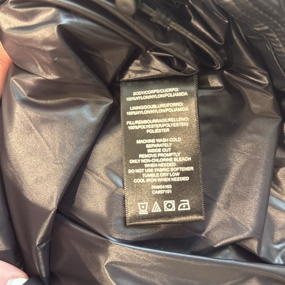 Andrew Marc sport bubble vest pockets XL has a hidden hood Zipper host pick - Picture 16 of 17